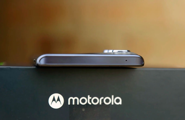 Обзор Motorola Moto G200 5G: смартфон с флагманской производительностью по доступной цене