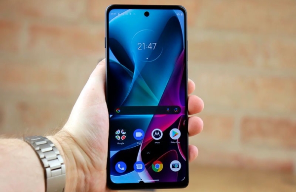 Обзор Motorola Moto G200 5G: смартфон с флагманской производительностью по доступной цене
