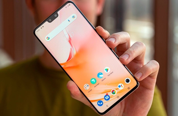 Обзор Vivo V23 Pro: смартфон с премиальным дизайном и селфи камерой