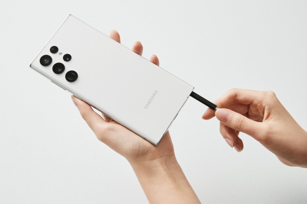Обзор Samsung Galaxy S22 Ultra