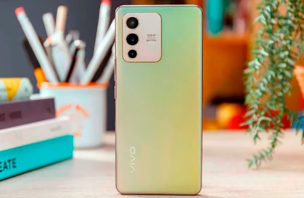 Обзор Vivo V23 Pro: смартфон с премиальным дизайном и селфи камерой