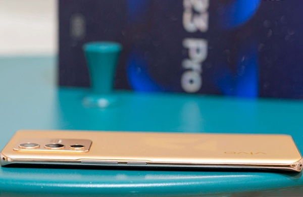 Обзор Vivo V23 Pro: смартфон с премиальным дизайном и селфи камерой