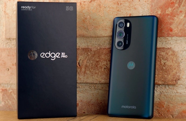 Обзор Motorola Edge 30 Pro: производительный смартфон достойный похвал