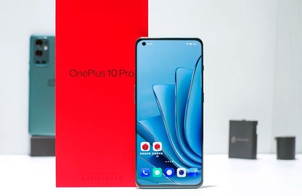 Обзор OnePlus 10 Pro: смартфон со знакомыми характеристиками в новом дизайне