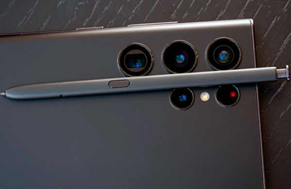 Обзор Samsung Galaxy S22 Ultra: самый лучший флагманский смартфон корейцев