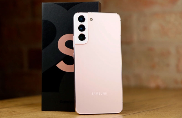 Обзор Samsung Galaxy S22 Plus: мощный Android-смартфон стал более универсальным
