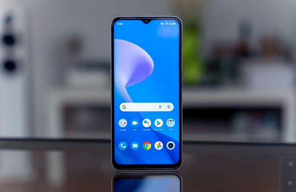Обзор Realme C35: недорогой смартфон с привлекательным дизайном и слабыми компонентами