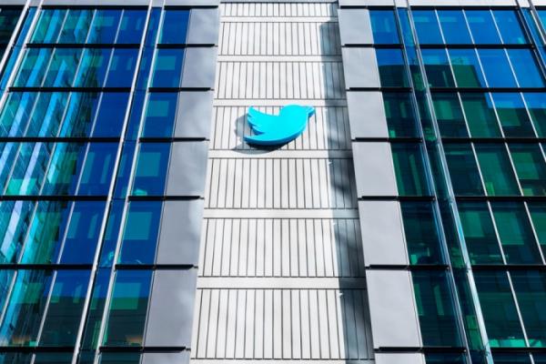 Илон Маск покупает Twitter за 44 миллиарда долларов