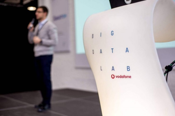 Vodafone відновив навчання у школі Big Data Lab