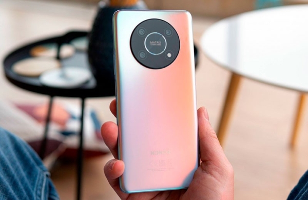 Обзор Honor Magic 4 Lite 5G: средний смартфон с разочаровывающими камерами