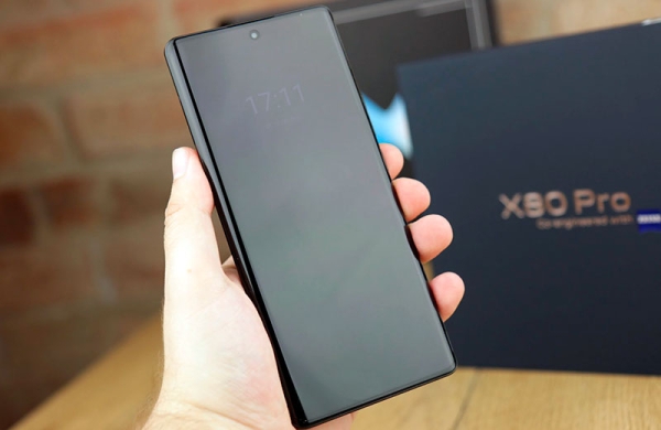 Обзор Vivo X80 Pro: премиальный смартфон с великолепным набором камер