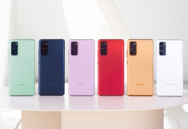 Смартфон Samsung Galaxy S20 FE еще актуален? 5 причин его купить сейчас