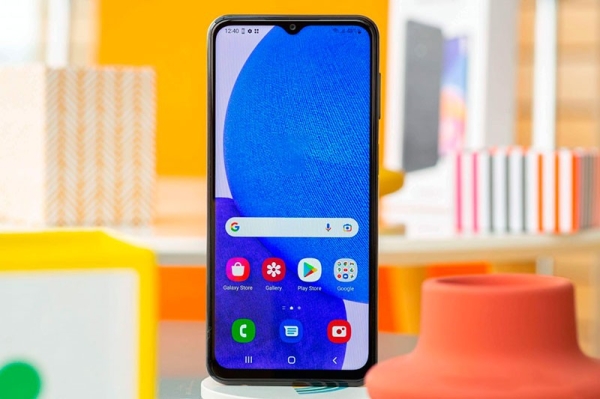 Обзор Samsung Galaxy A23: красивый и автономный смартфон для мобильной съёмки