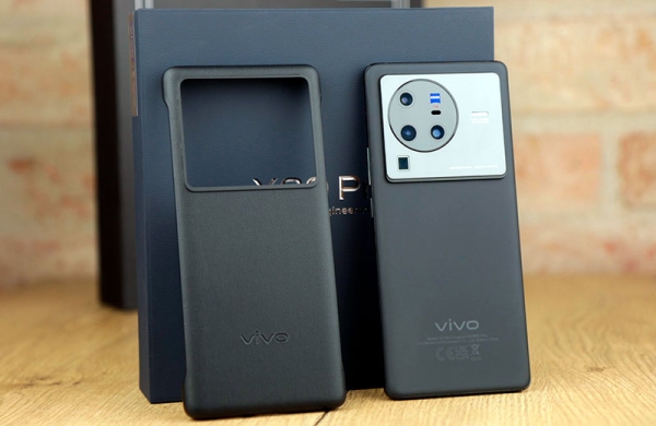 Обзор Vivo X80 Pro: премиальный смартфон с великолепным набором камер