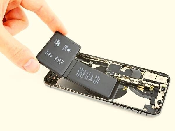 Замена аккумулятора в смартфоне – это как регулярное ТО авто: для долговечности и безопасности Замена аккумулятора в смартфоне – это как регулярное ТО авто: для долговечности и безопасности