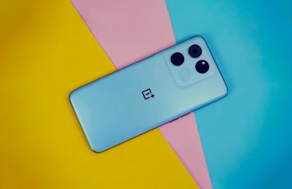 Обзор OnePlus Ace Racing Edition: конкурентный смартфон на процессоре Dimensity 8100 MAX