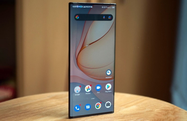 Обзор ZTE Axon 40 Ultra: флагманский смартфон с большим потенциалом