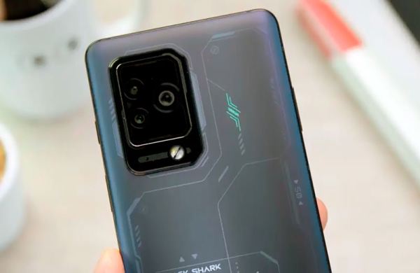 Обзор Black Shark 5 Pro: лучший игровой смартфон Xiaomi на Snapdragon 8 Gen 1
