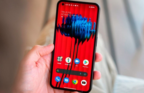 Обзор Nothing Phone (1): первого и совсем иного смартфона с необычным дизайном