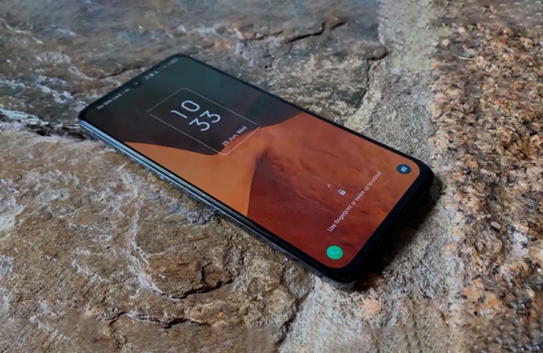 Обзор TCL 30+: стильный и медленный смартфон по доступной цене