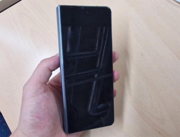 Смартфоны Samsung Galaxy Z Fold 4 и Galaxy Z Flip 4 предстали на «живых» снимках
