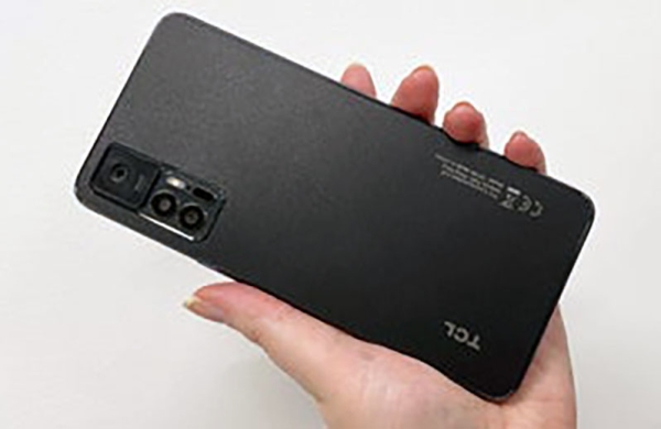 Обзор TCL 30+: стильный и медленный смартфон по доступной цене