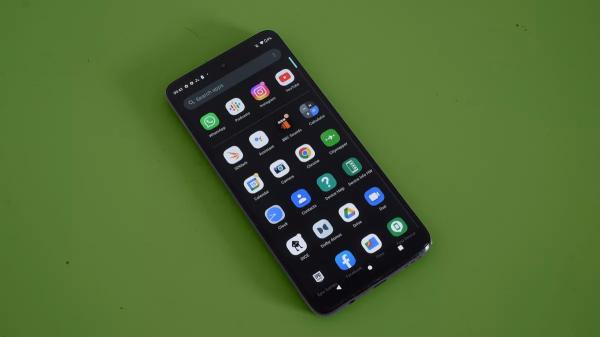 Обзор Motorola Moto G82