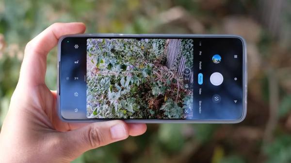 Обзор Motorola Moto G82