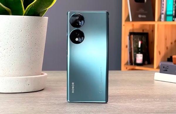 Обзор Honor 70: элегантного смартфона с проблемами предшественника