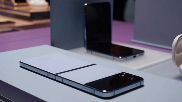Обзор Samsung Galaxy Z Flip 4