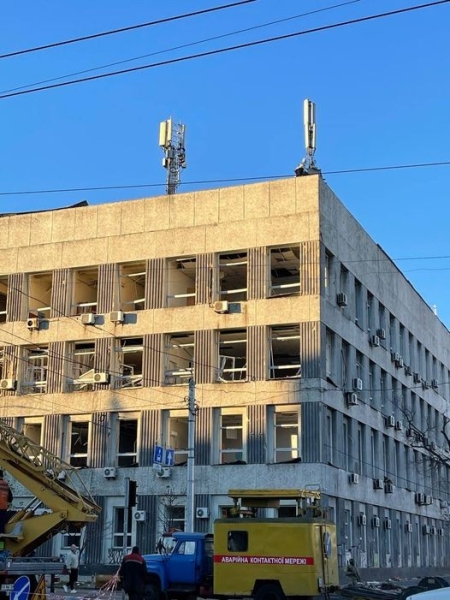 Масова ракетна атака росіян призвела до перебоїв із інтернетом та зв'язком у різних регіонах країни