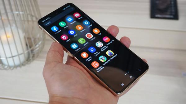 Обзор Samsung Galaxy Z Flip 4