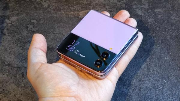 Обзор Samsung Galaxy Z Flip 4