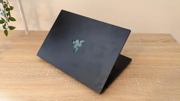 Обзор Razer Blade 14 (2022)