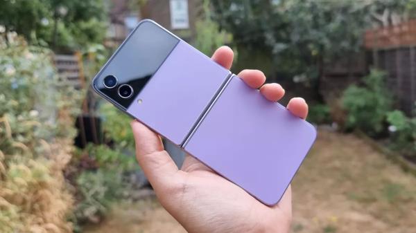 Обзор Samsung Galaxy Z Flip 4