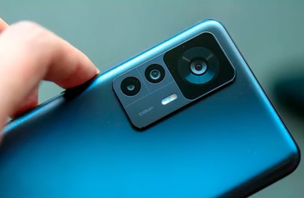 Обзор Xiaomi 12T: одного из самых продуманных смартфонов почти премиум-класса