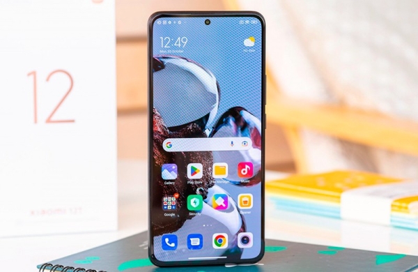 Обзор Xiaomi 12T: одного из самых продуманных смартфонов почти премиум-класса