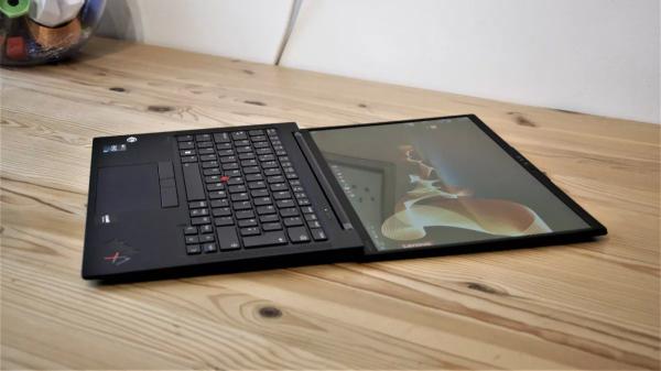 Lenovo ThinkPad X1 Carbon Gen 10