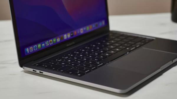 Обзор Apple MacBook Pro 13 (M2, 2022)