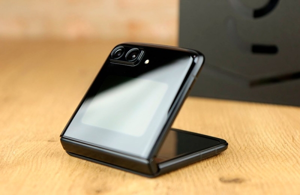 Обзор Motorola Razr 2022: смартфона с духом культовых раскладушек из прошлого