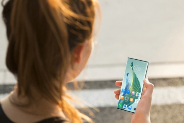 В Европе представлен Honor Magic5 Lite: OLED 120 Гц, 5100 мАч и 64 Мп, Snapdragon 695 и цена 380 евро
