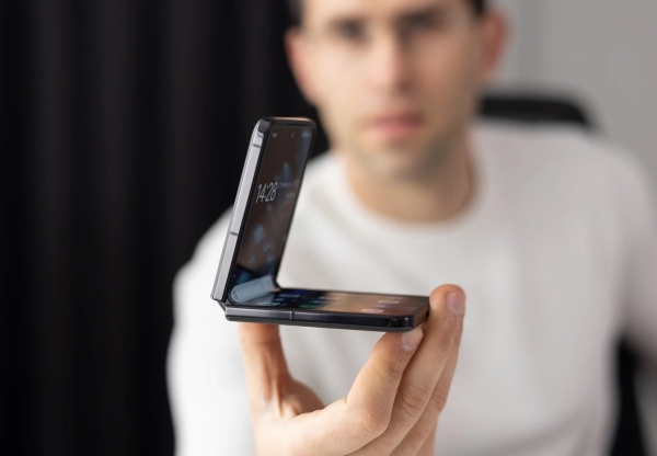 Обзор Oppo Find N2 Flip