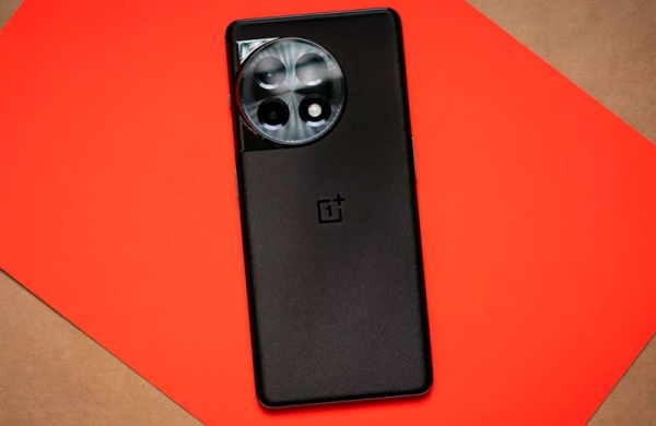 Обзор OnePlus 11R: смартфона убийцы флагманов, которого долго ждали