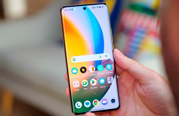 Обзор Realme 11 Pro Plus: смартфона блокбастера из среднего ценового сегмента
