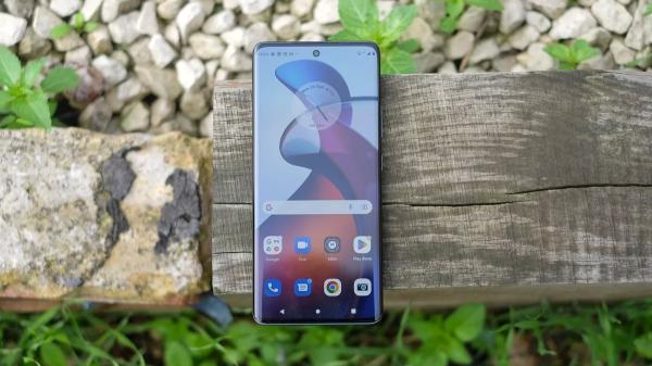 Обзор Motorola Edge 30 Fusion: «почти флагман» с разумными компромиссами