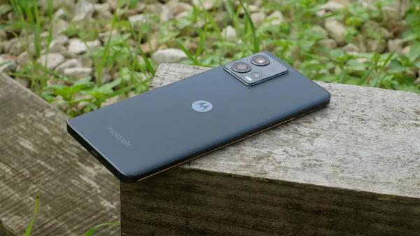 Обзор Motorola Edge 30 Fusion: «почти флагман» с разумными компромиссами